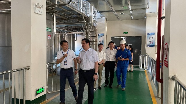 湖南省科技廳，市科技局領(lǐng)導(dǎo)考察引航生物生產(chǎn)基地